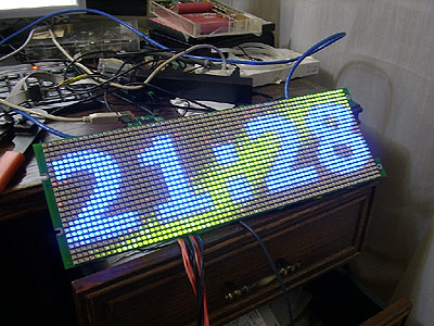 RGB LED laikrodis